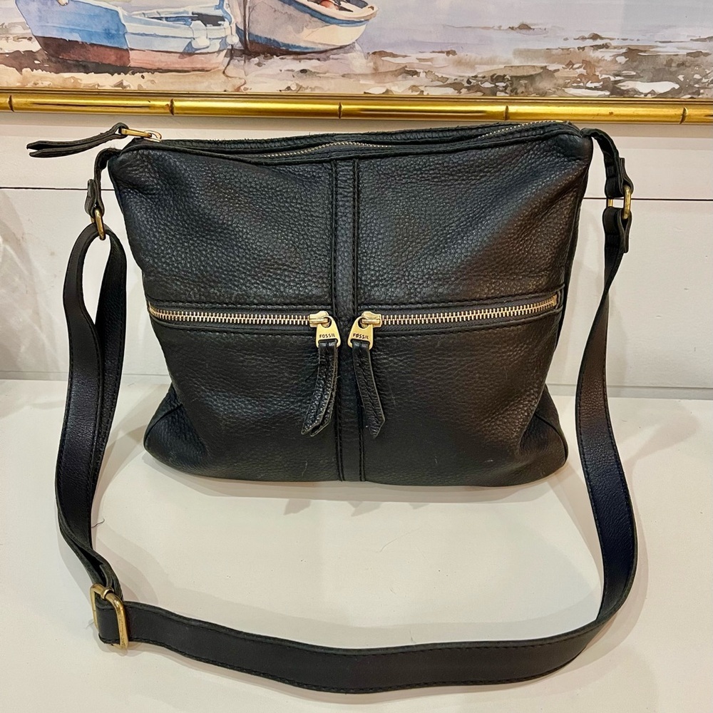 Fossil Elise black pebbled leather crossbody bag in nice condition nice size - Picture 2 of 13